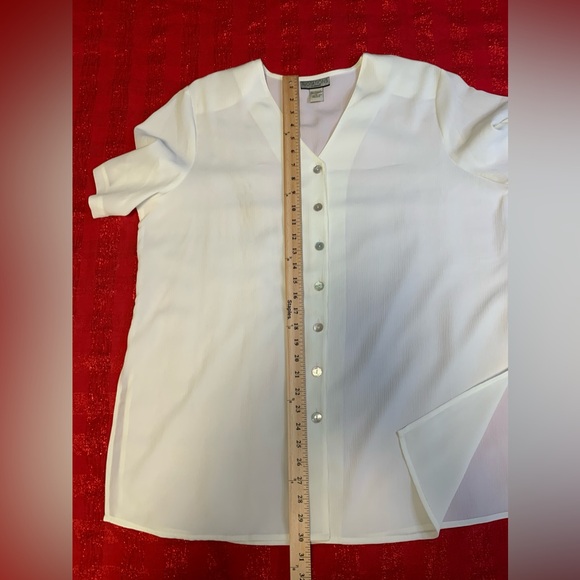 Notations Woman NWT Ivory Short Sleeve Button Up Blouse in Women's Size 1X - Picture 10 of 11